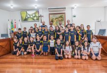 VISITE A CÂMARA – ESCOLA GENNY GOMES