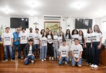 Reunião simulada aproxima jovens da prática legislativa em Caxambu