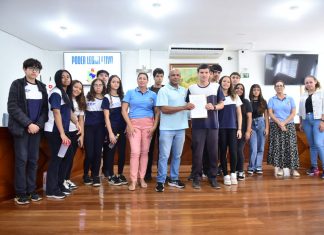 Estudantes do CEP conhecem o Legislativo Municipal